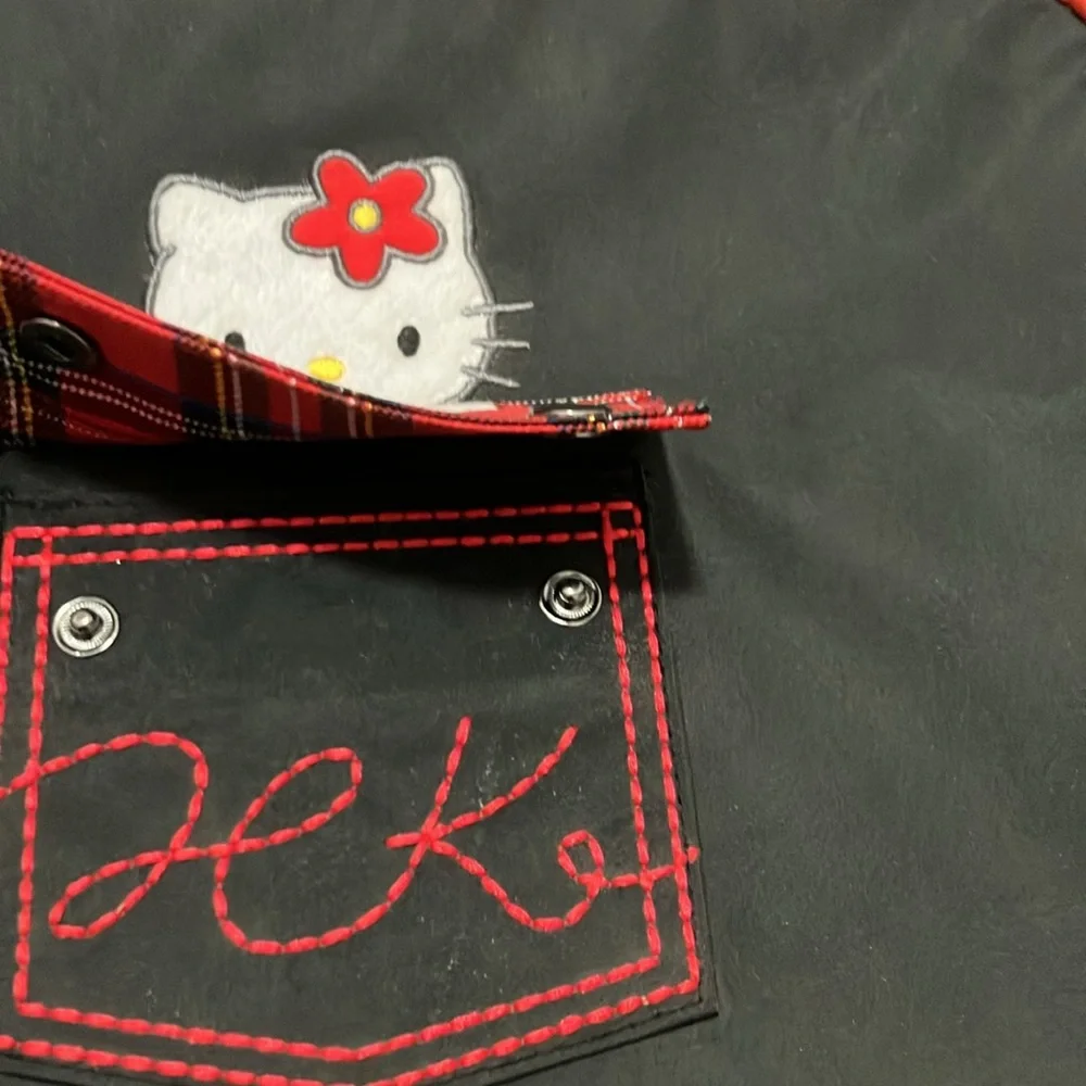NWOT Y2K Vintage 2001 Hello Kitty Small Suitcase or Storage Case - Picture 11 of 16